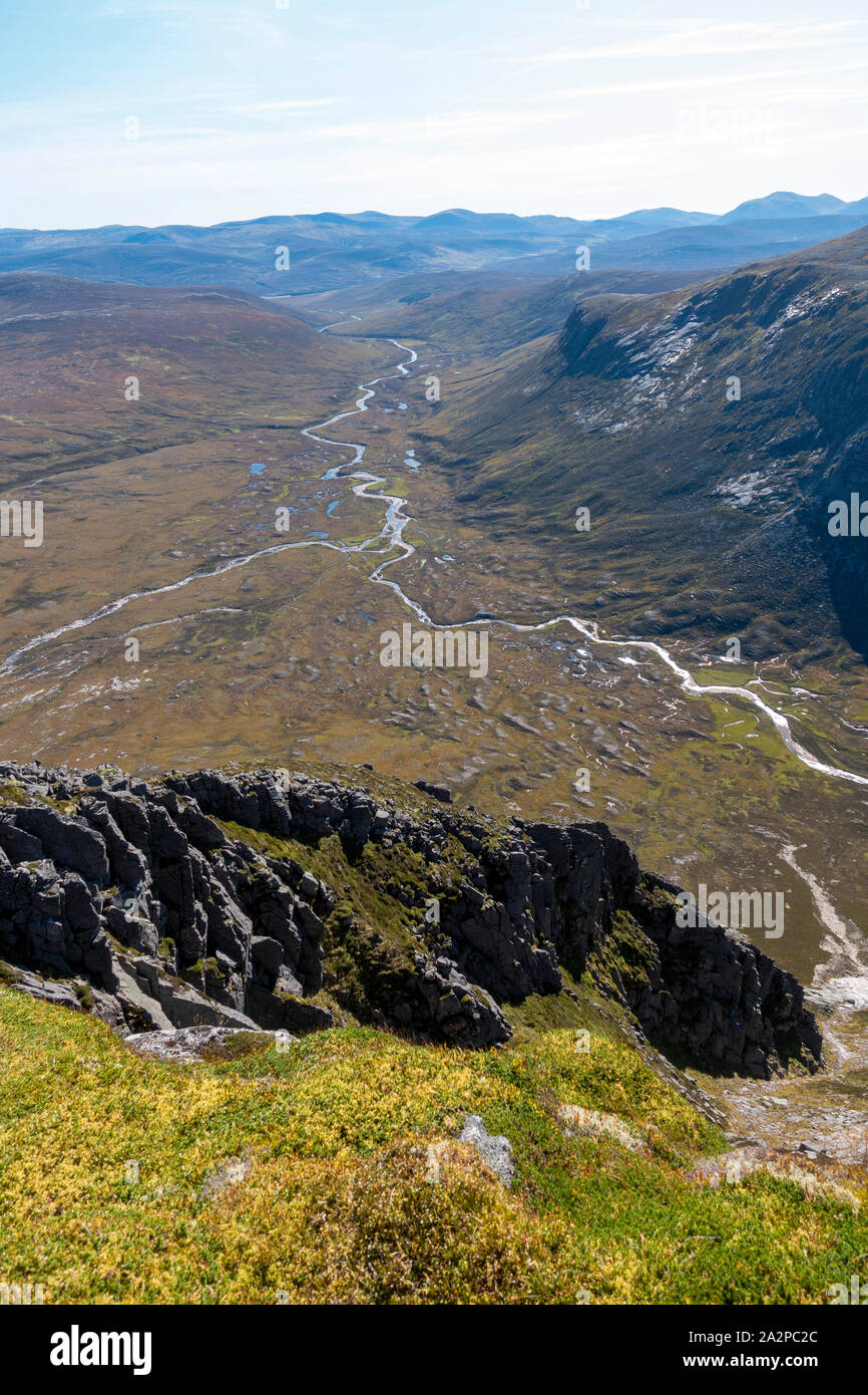 Route along to Lairig Ghru in the heart of the Cairngorms National Park Scotland that leads to Devils Point Braeriach Ben Macdui and Angels Peak Stock Photo