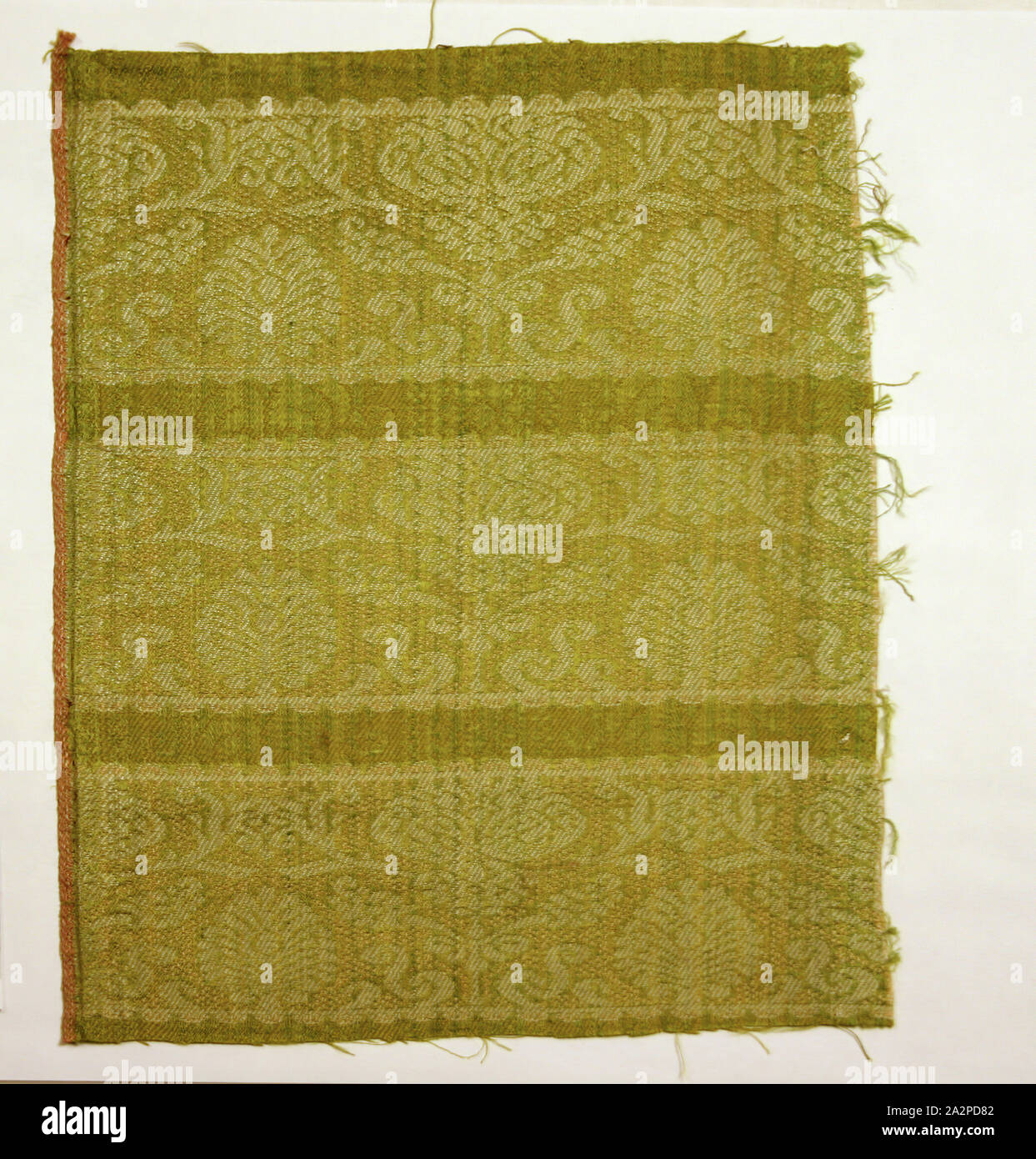 Unknown (Spanish), Textile Fragment, early 16th Century, silk damask, 14 3/4 x 11 in Stock Photo