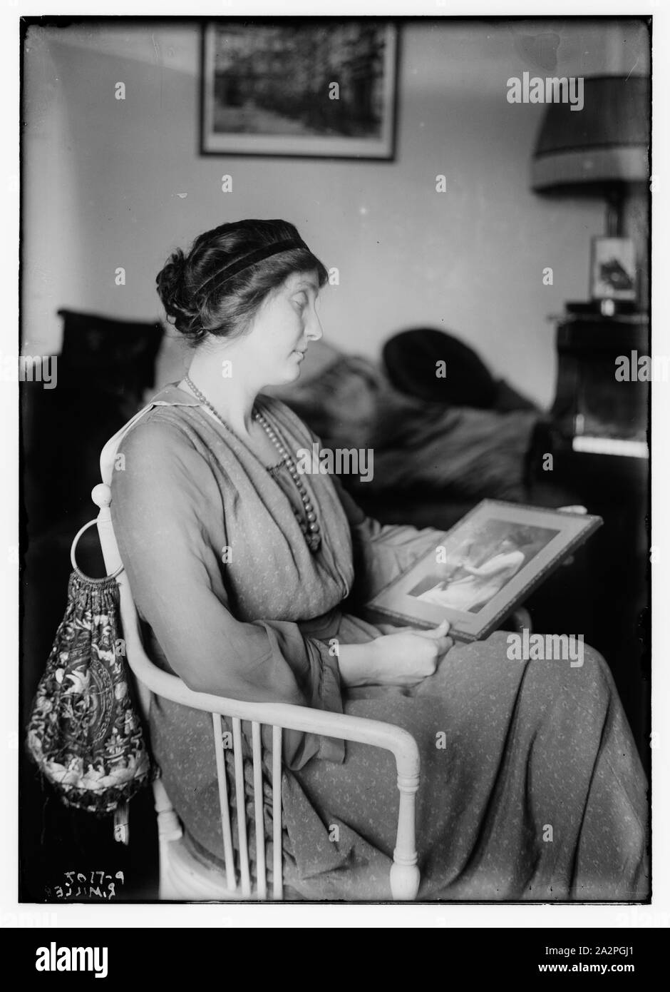 R. Miller Miller at work Black and White Stock Photos & Images - Alamy
