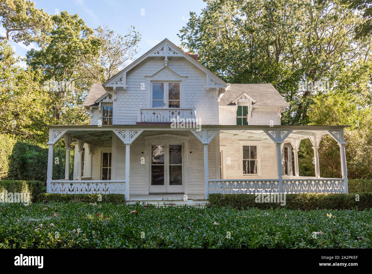 An old home in Dering Harbor, Shelter Island, NY Stock Photo Alamy