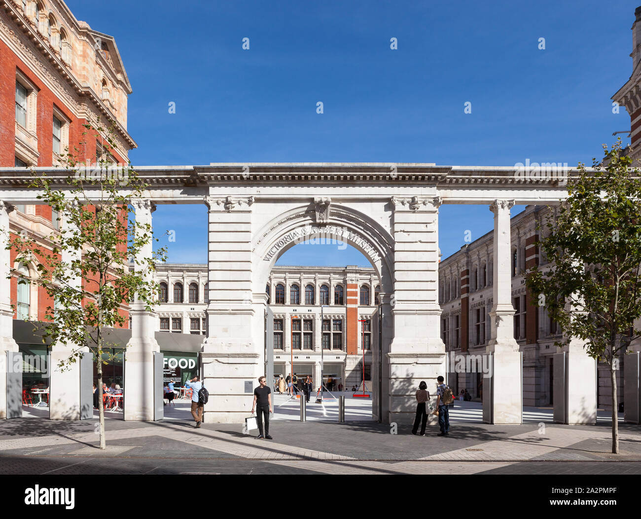 Visitors outside the Exhibition Road entrance to the Victoria and Albert Museum in London. Stock Photo