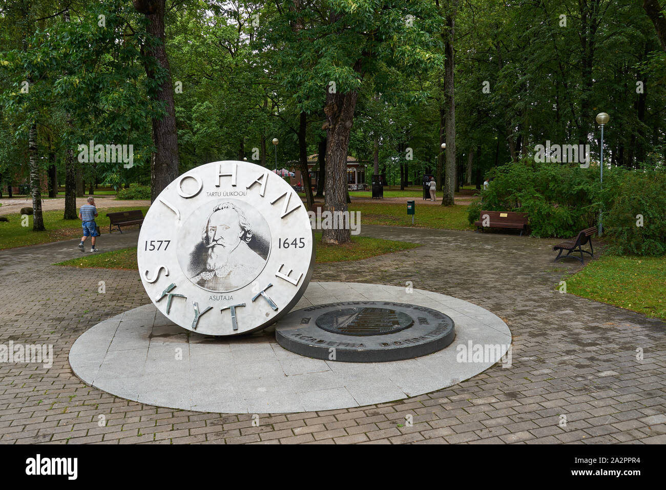 Johan-Skytte-Denkmal, Gründer der Universität Tartu, Park auf dem Domberg,  Tartu, Estland, Europa Stock Photo - Alamy