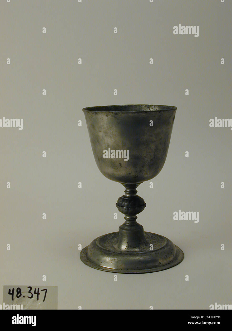 ENGLISH MEDIEVAL GOTHIC TANKARD GOBLET CHALICE GLASS DRINKING VESSEL W// SHIELDS