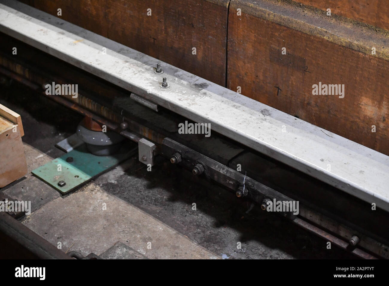 Governor Andrew Cuomo visit to the L Project tunnel rehabilitation, New York, USA - 29 Sep 2019 - The third rail is a method of providing electric pow Stock Photo