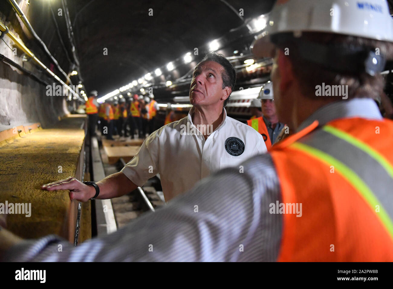 Governor Andrew Cuomo visit to the L Project tunnel rehabilitation, New York, USA - 29 Sep 2019 - Governor Cuomo and senior MTA leadership tour the co Stock Photo