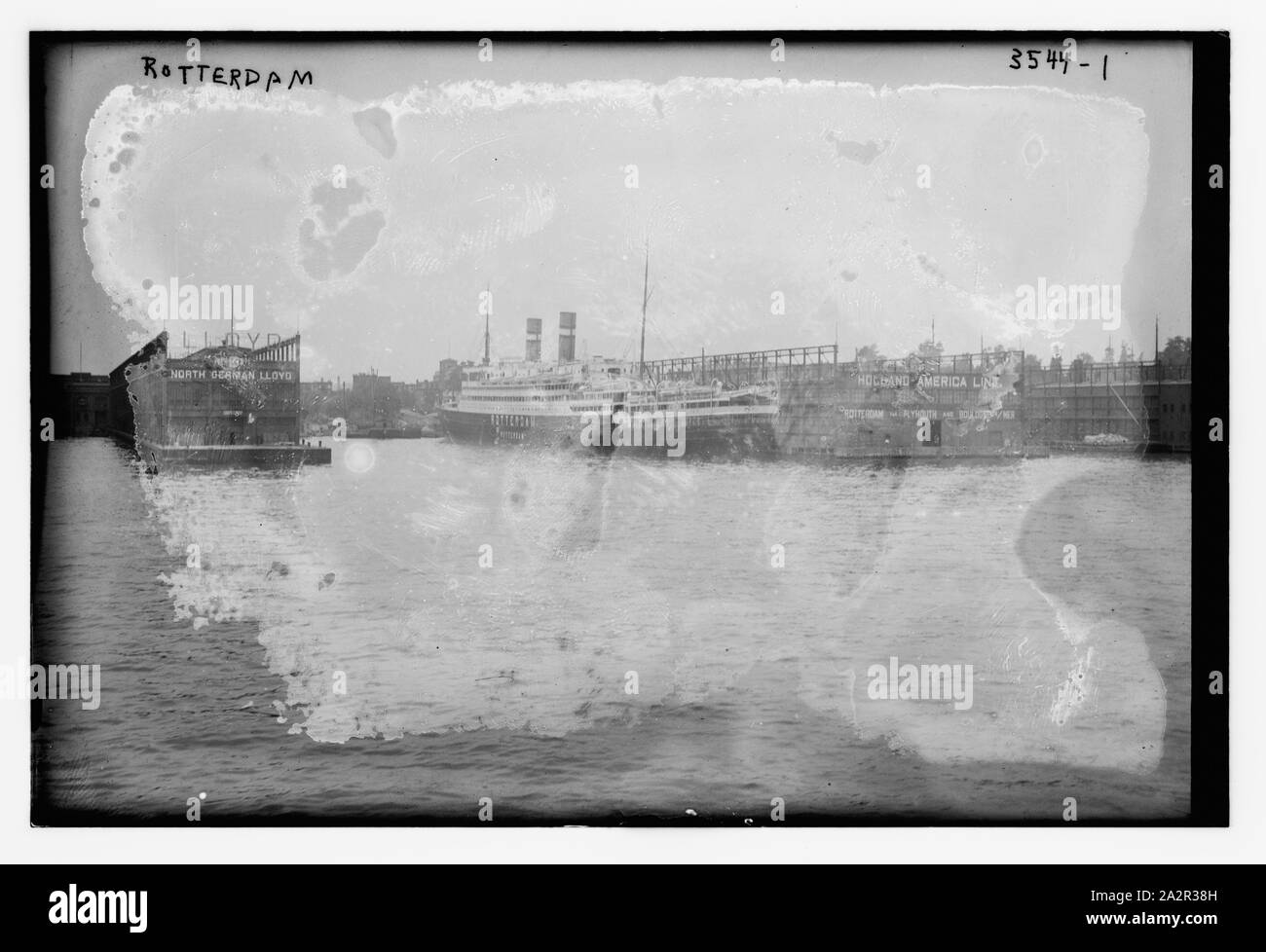 Rotterdam docks Black and White Stock Photos & Images - Alamy