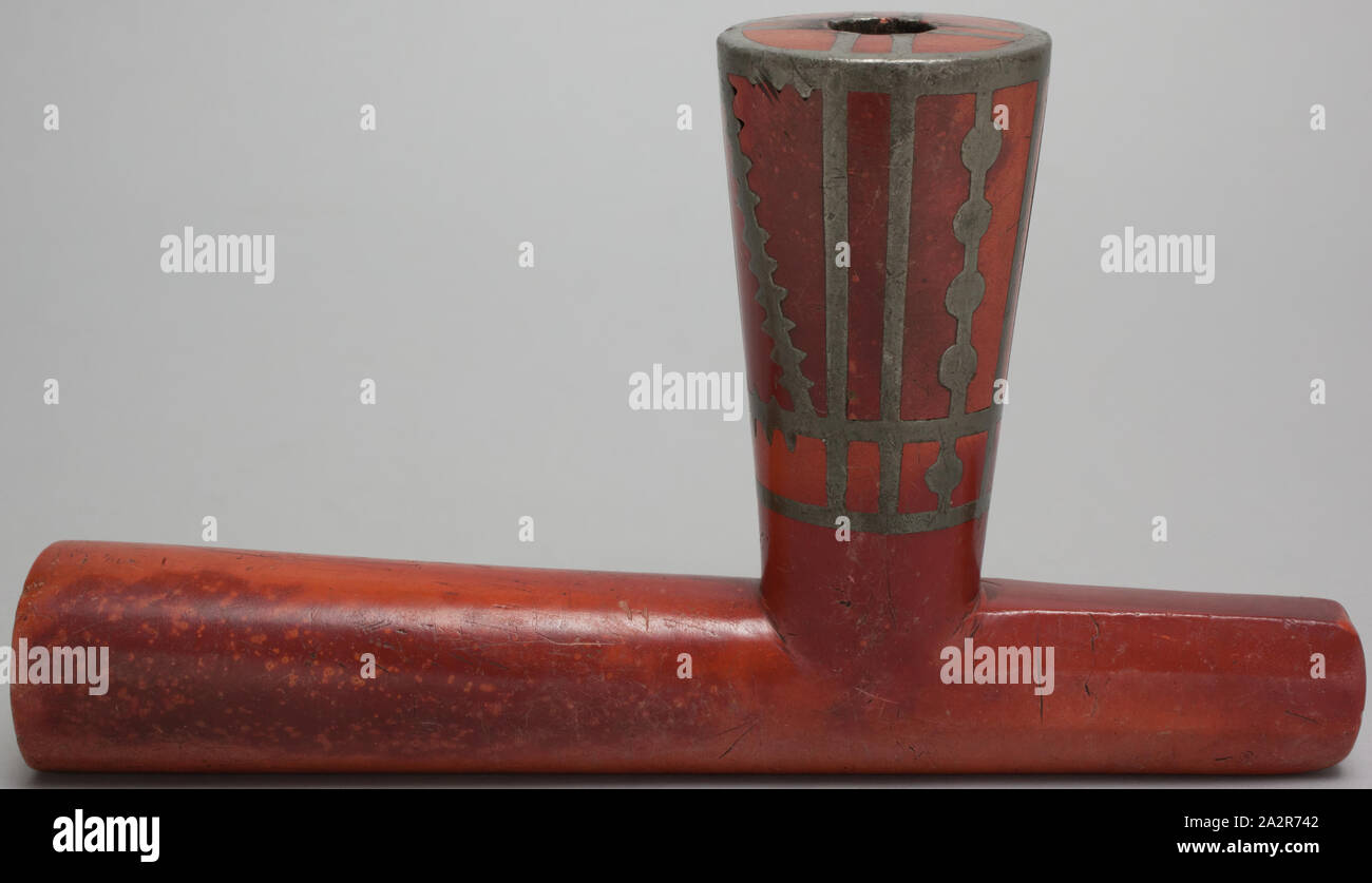 Sioux, Native American, Pipe Bowl, ca. 1850, catlinite, Overall: 4 5/8 × 8  1/4 × 1 7/8 inches (11.7 × 21 × 4.8 cm Stock Photo - Alamy