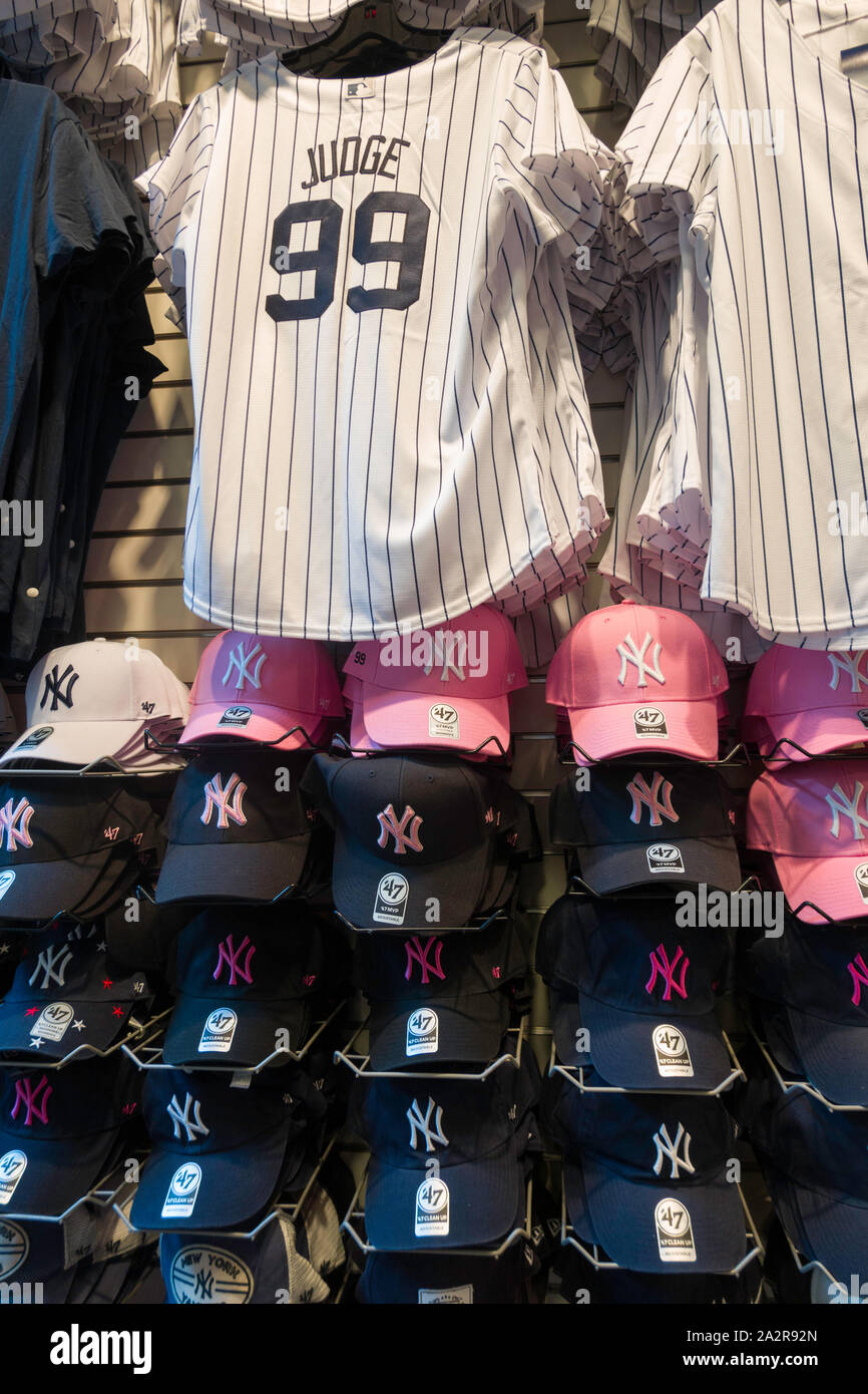 Branded Clothing Display, Team Yankees Store Interior, NYC Stock Photo -  Alamy