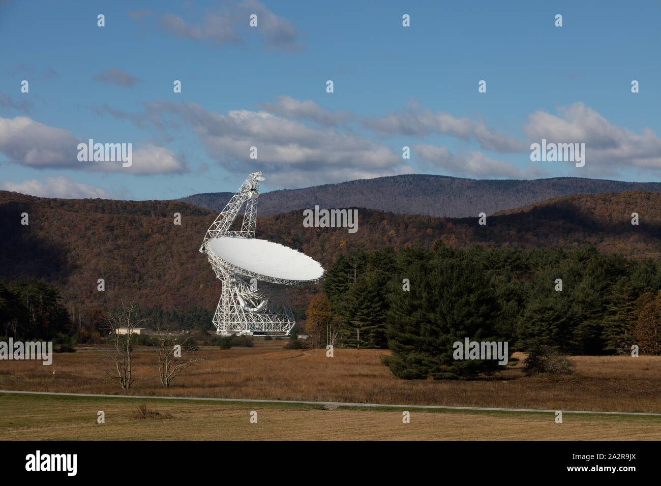Radio telescope at the National Radio Astronomy Observatory in Green