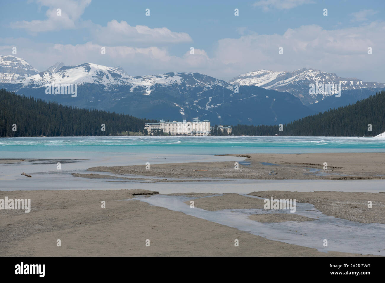 View across Lake Louise to Fairmont Chateau Lake Louise, Banff National ...