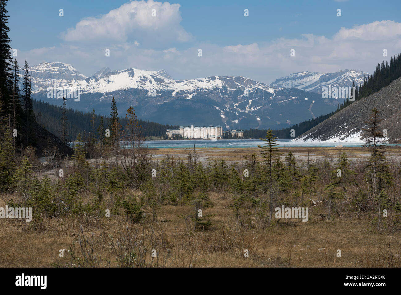 View across Lake Louise to Fairmont Chateau Lake Louise, Banff National ...