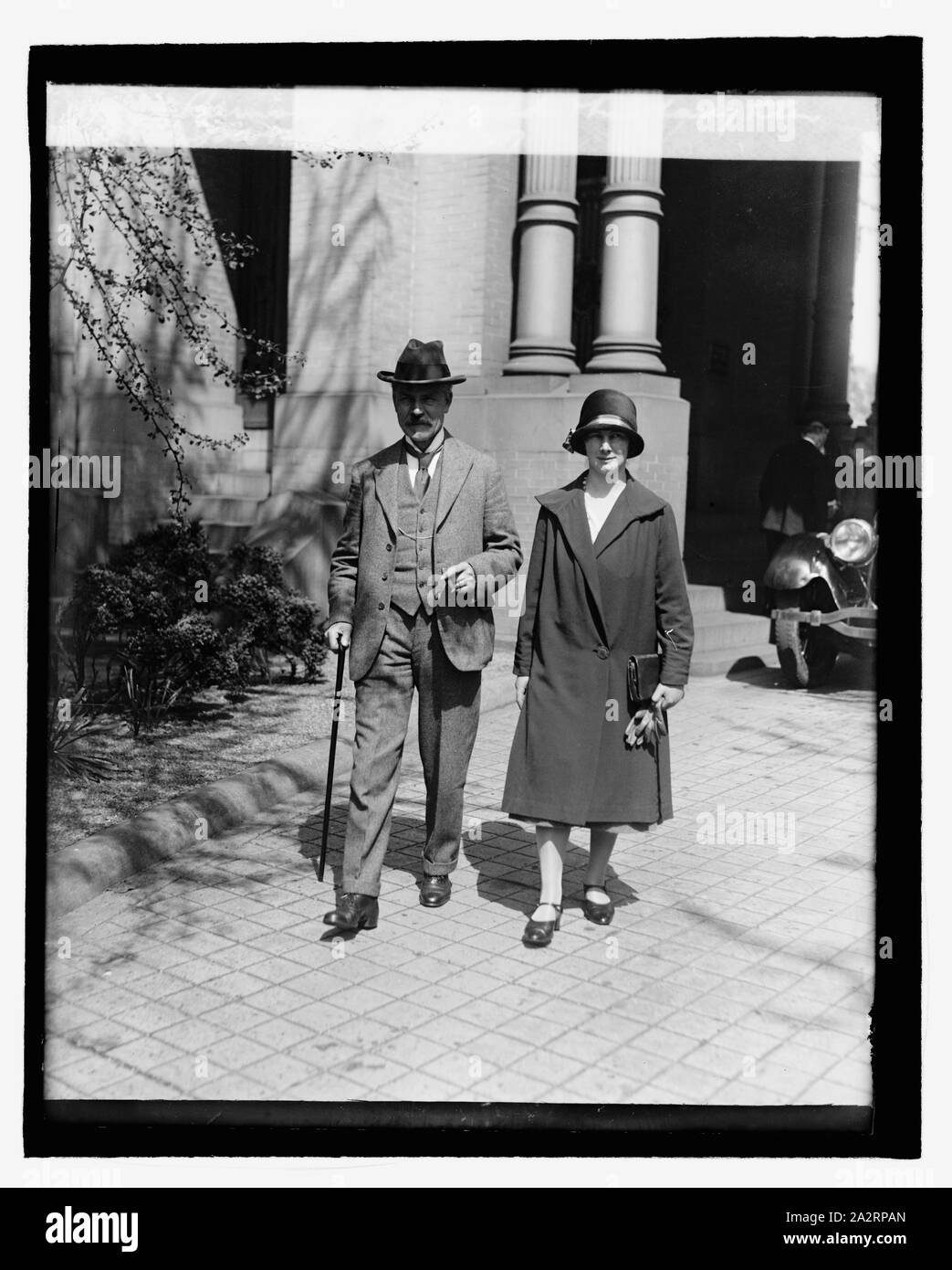 Ramsay McDonald & his daughter Isabel, 4/20/27 Stock Photo - Alamy