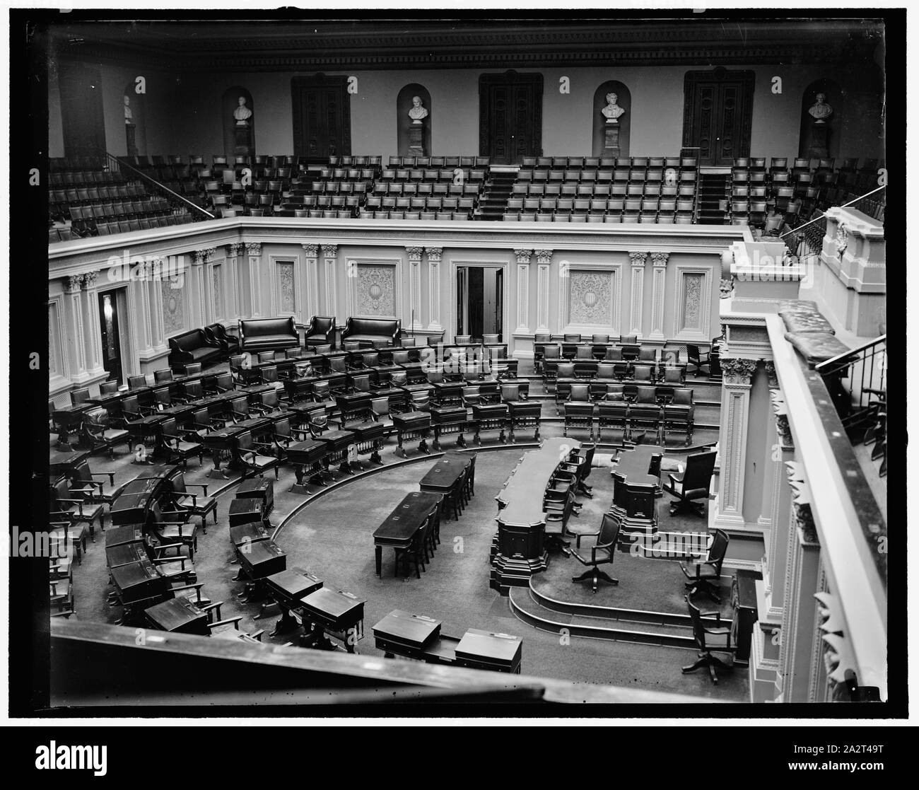Ready for Opening Session. Washington, D.C., Dec. 30. Newly decorated from top to bottom, the Senate Chamber is ready for the Nation's lawmakers who will go into the 75th session of Congress on January 5 Stock Photo
