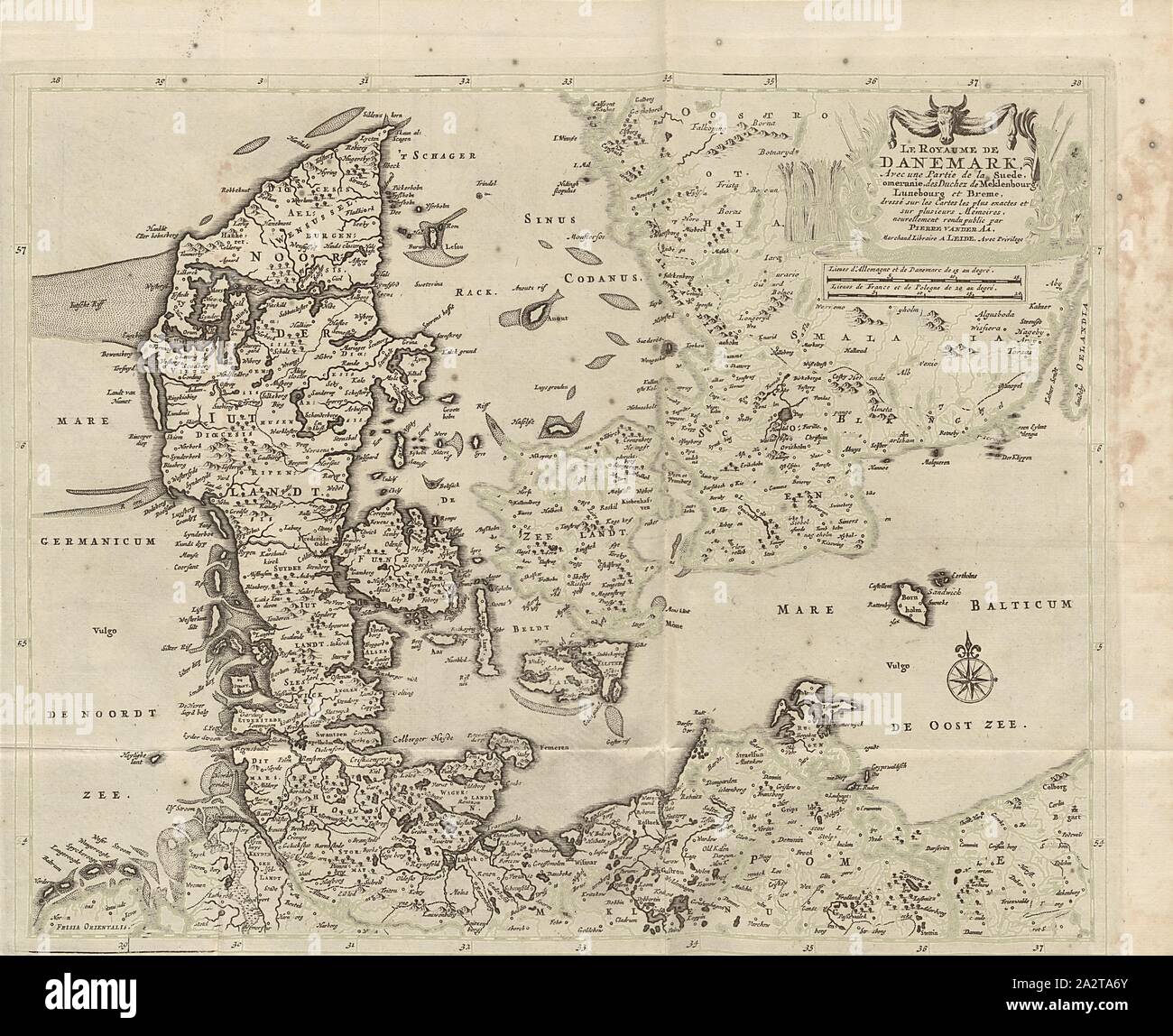 The Kingdom of Denmark, with part of Sweden, Pomerania, Duchez of Meklenburg, Lüneburg and Bremen ..., Map of the Kingdom of Denmark, with the southern territories, Pomerania, Mecklenburg, Lüneburg and Bremen from the 18th century, signed: Dressé sur les Cartes les plus exactes et sur plusieurs Mémoires, nouvellement rendu public par PIERRE VANDER AA, Merchand Libraire A LEIDE, Avec Privilege, Fig. 1, before p. 1, Aa, Pierre vander (rendu public), 1727, Adam Olearius: Voyages très-curieux et très-renommez faits en Moscovie, Tartarie et Perse: dans lequels on trouve une description curieuse Stock Photo