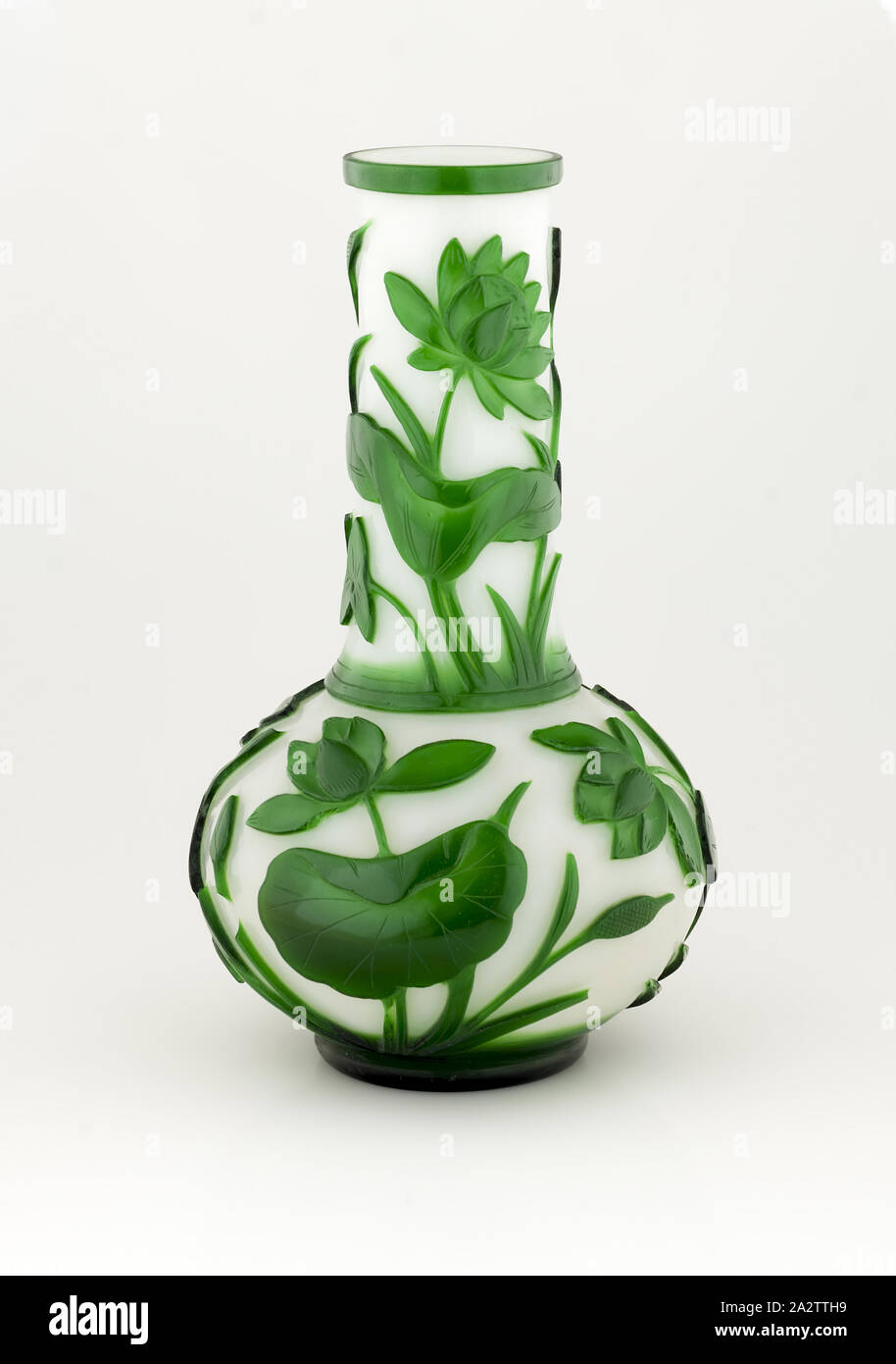 vase, Peking glass, 8-5/8 x 4-1/2 (diam.) in Stock Photo