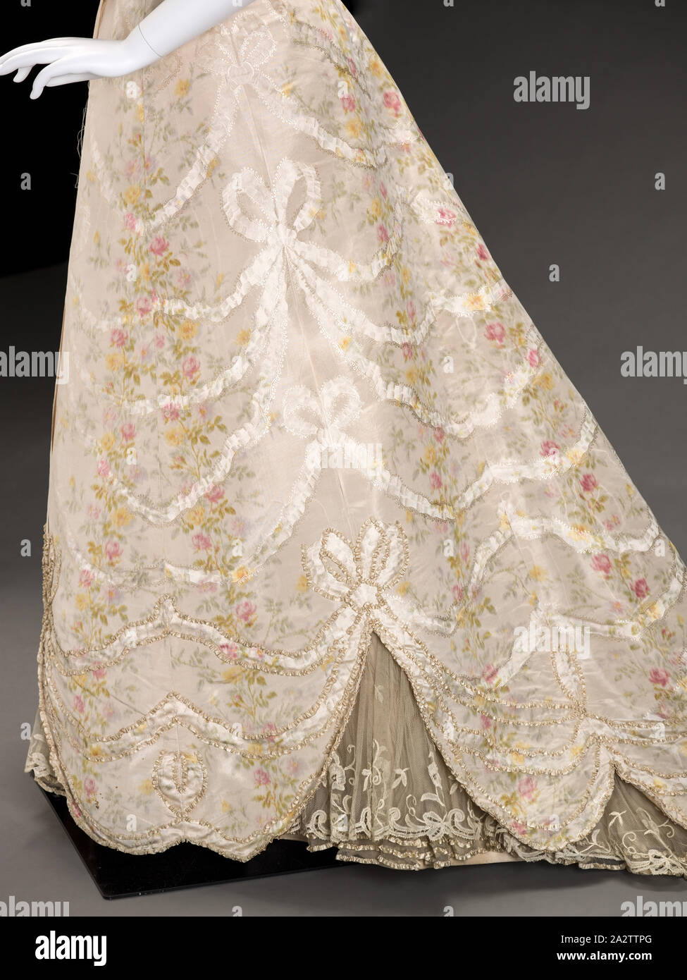 ball gown, G. and E. Spitzer, (Austrian), about 1900, silk, silk satin ribbons, cotton lace, L: 38 in., G. & E. Spitzer of Vienna, Textile and Fashion Arts Stock Photo