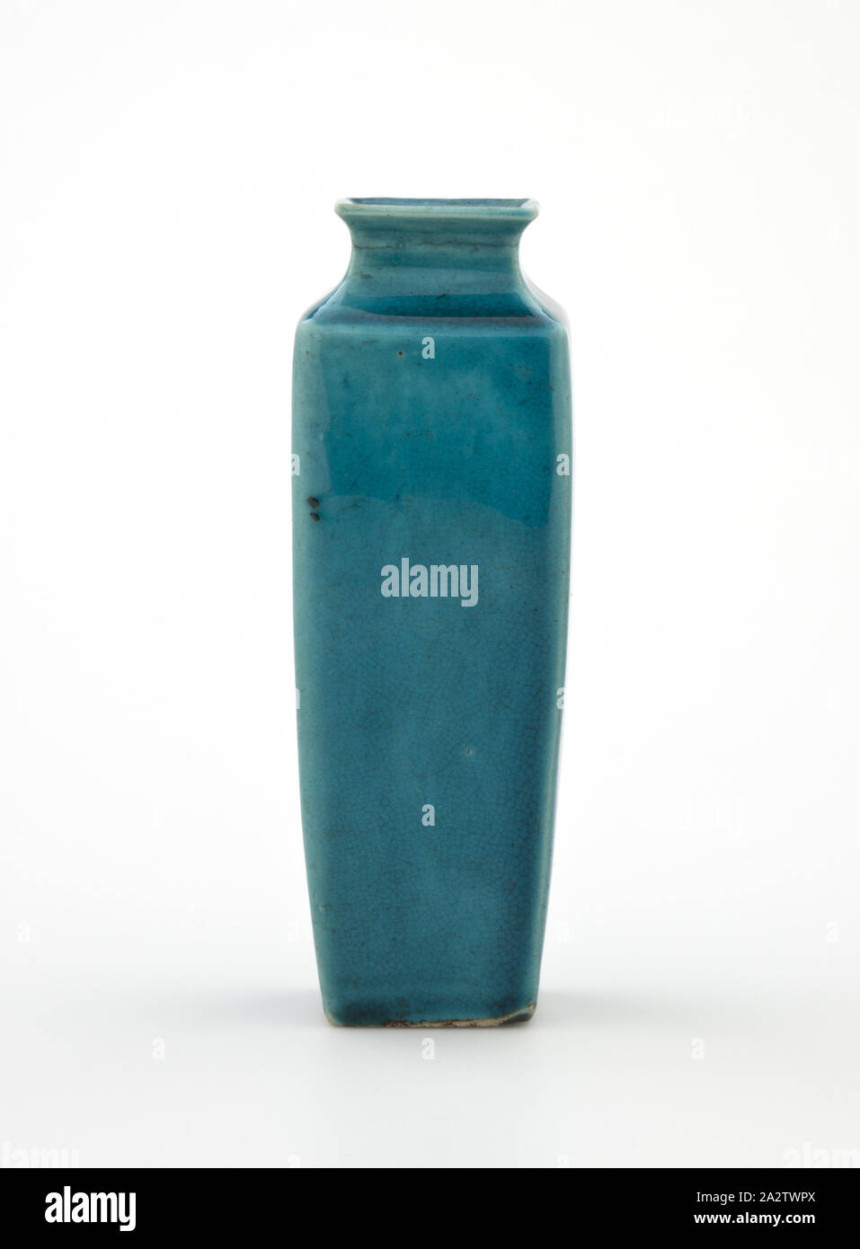 Square Vase Qing Dynasty Qing Dynasty 1700 1799 Blue Glaze 5