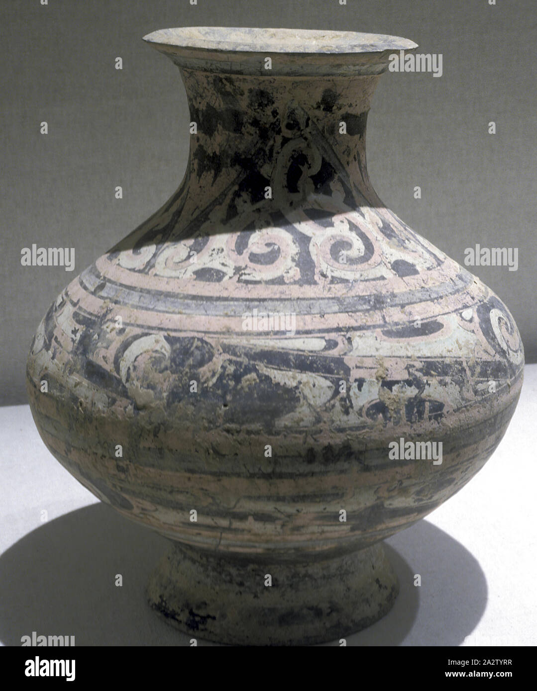 vase with lacquer-style design, Western Han dynasty, Western Han dynasty, about 200 B.C.E., earthenware with paint, h: 12-1/2 in., Asian Art Stock Photo