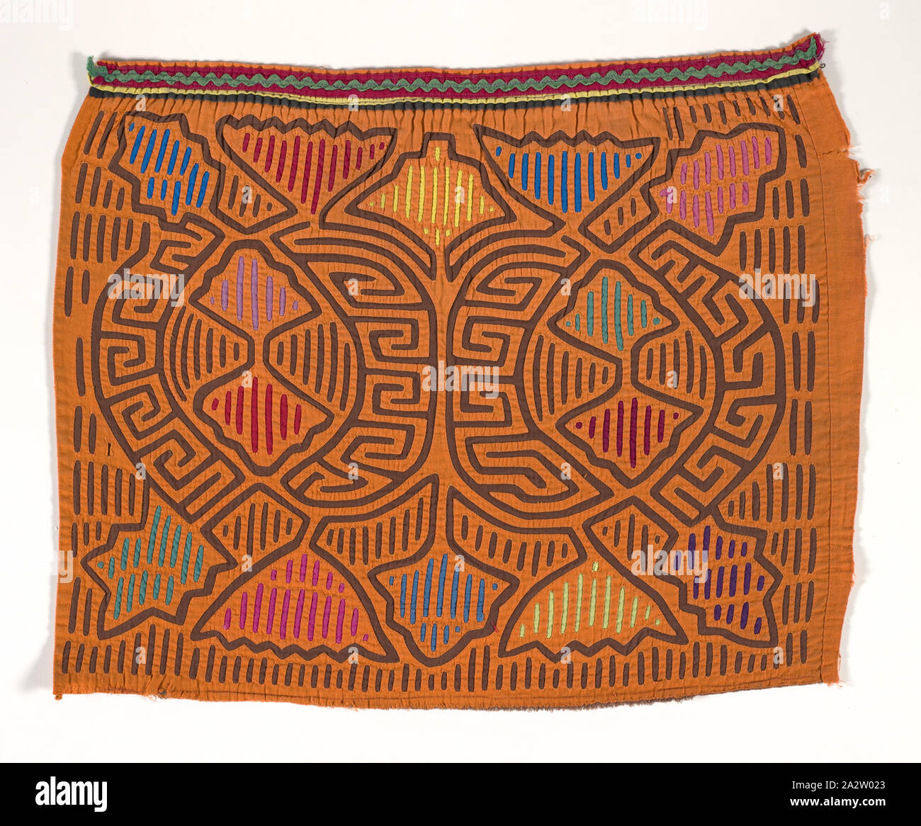 shirt panel (mola), Kuna people, about 1950s, appliqued cotton, 15-3/4 x 19-5/8 in., Textile and Fashion Arts Stock Photo