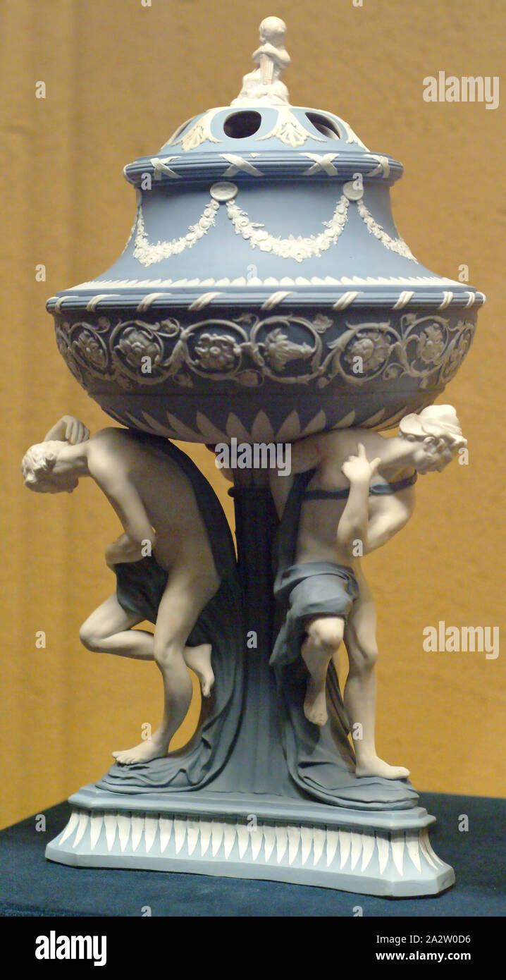 oil lamp, Josiah Wedgwood and Sons, Manufacturer (English), John Flaxman, Modeler (English, 1755-1826), about 1785, stoneware, 13-5/8 in., Decorative Arts Stock Photo