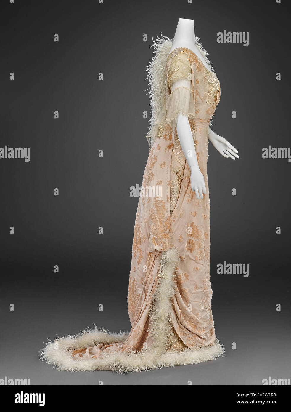 American dress clearance companies