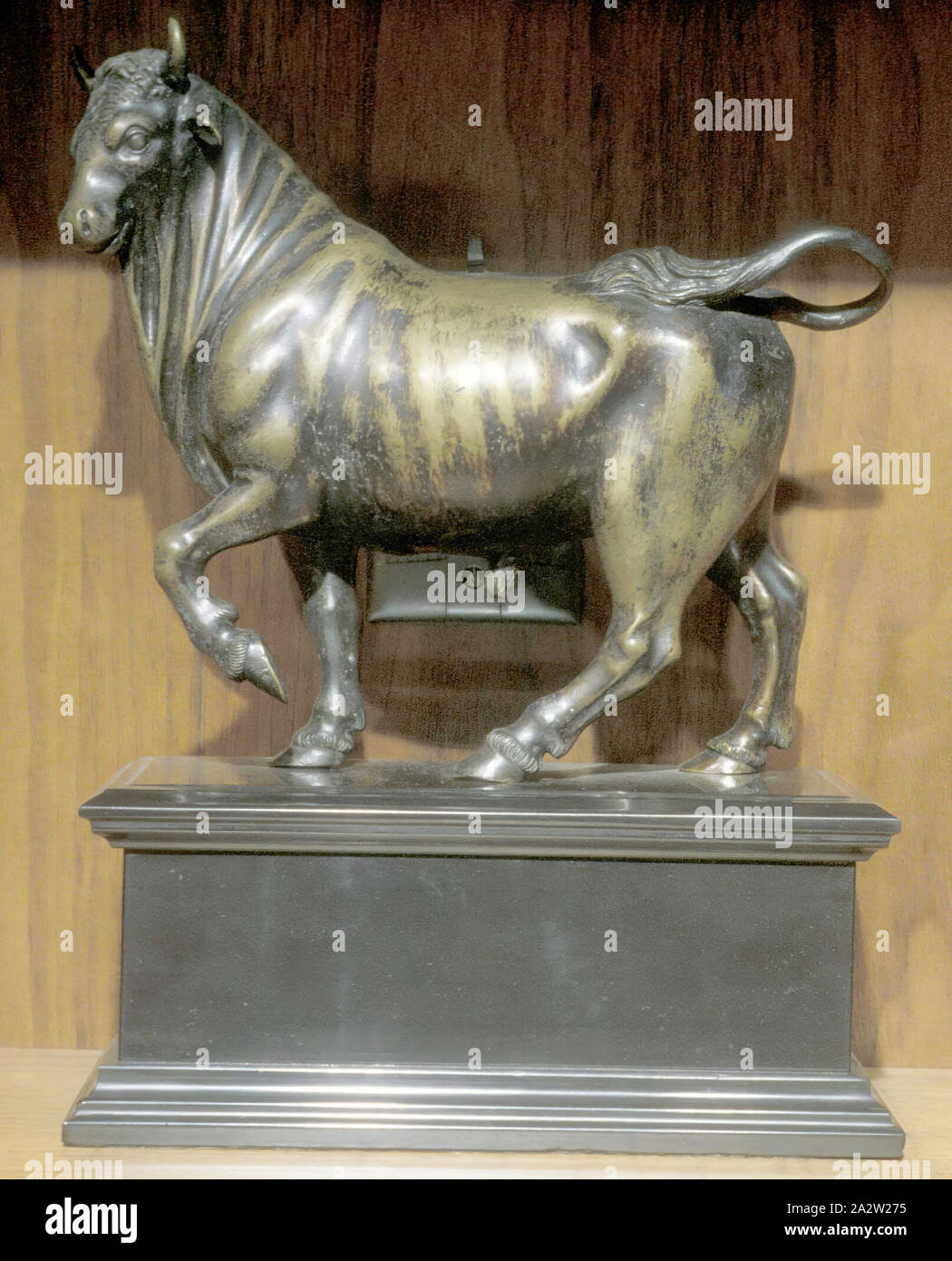 Hollow cast sculpture hires stock photography and images Alamy