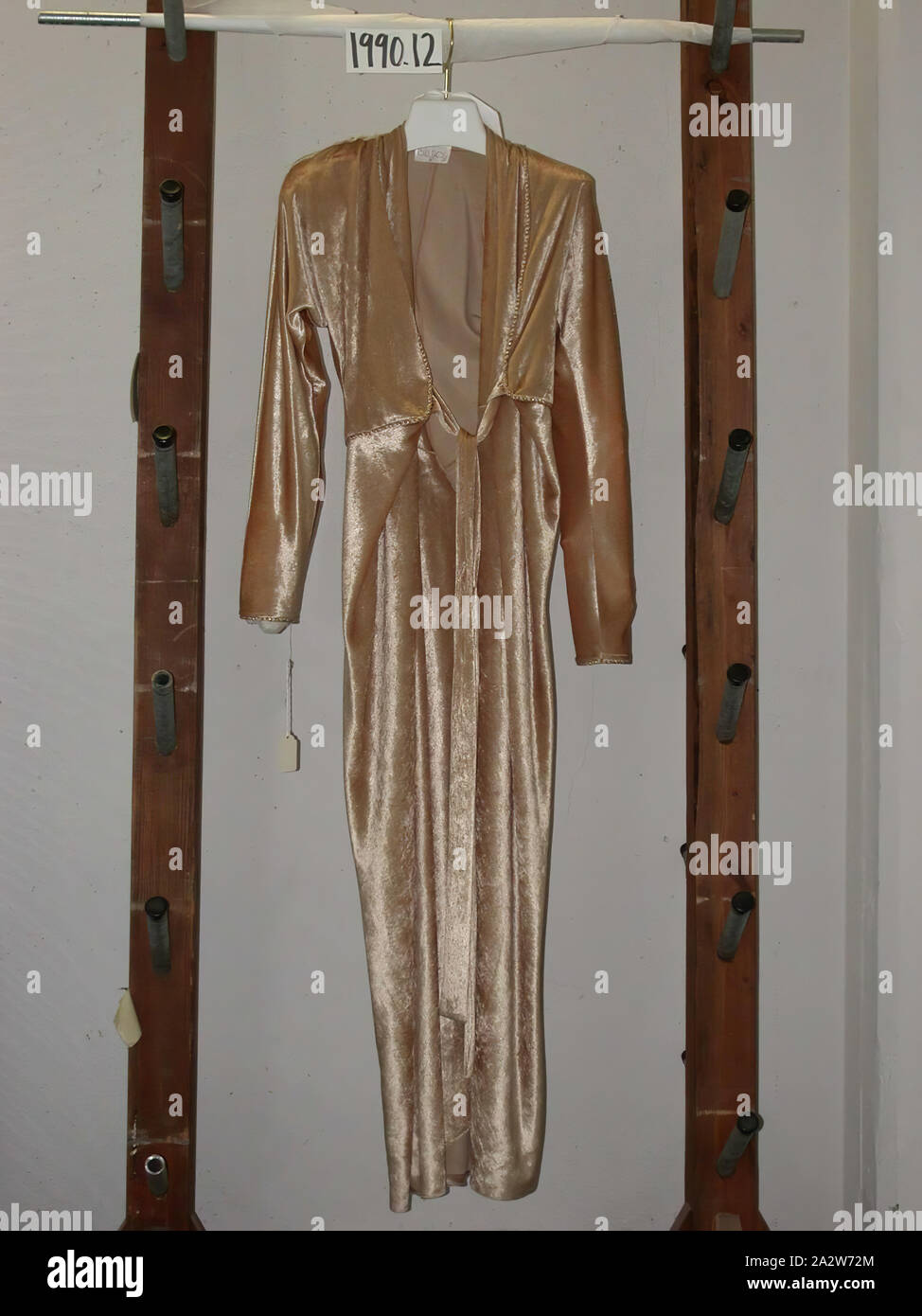 robe, Bill Tice, Designer (American, 1943-1995), 1987, Panne Velvet, L: 56-1/2 in., 143.5 cm., Textile and Fashion Arts Stock Photo
