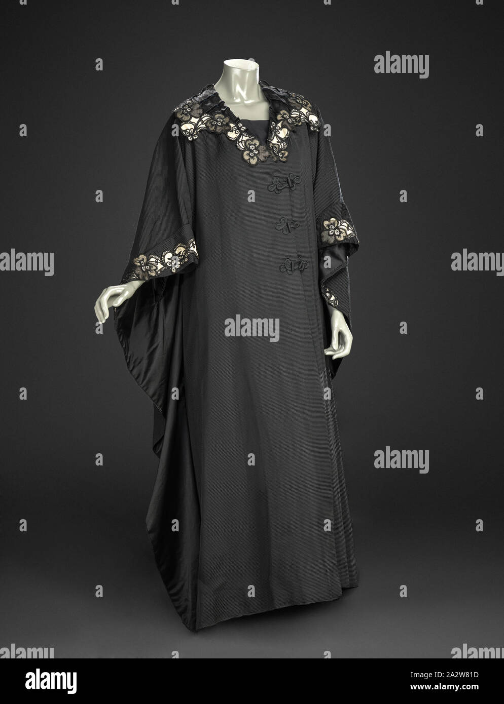 Faille satin hi-res stock photography and images - Alamy