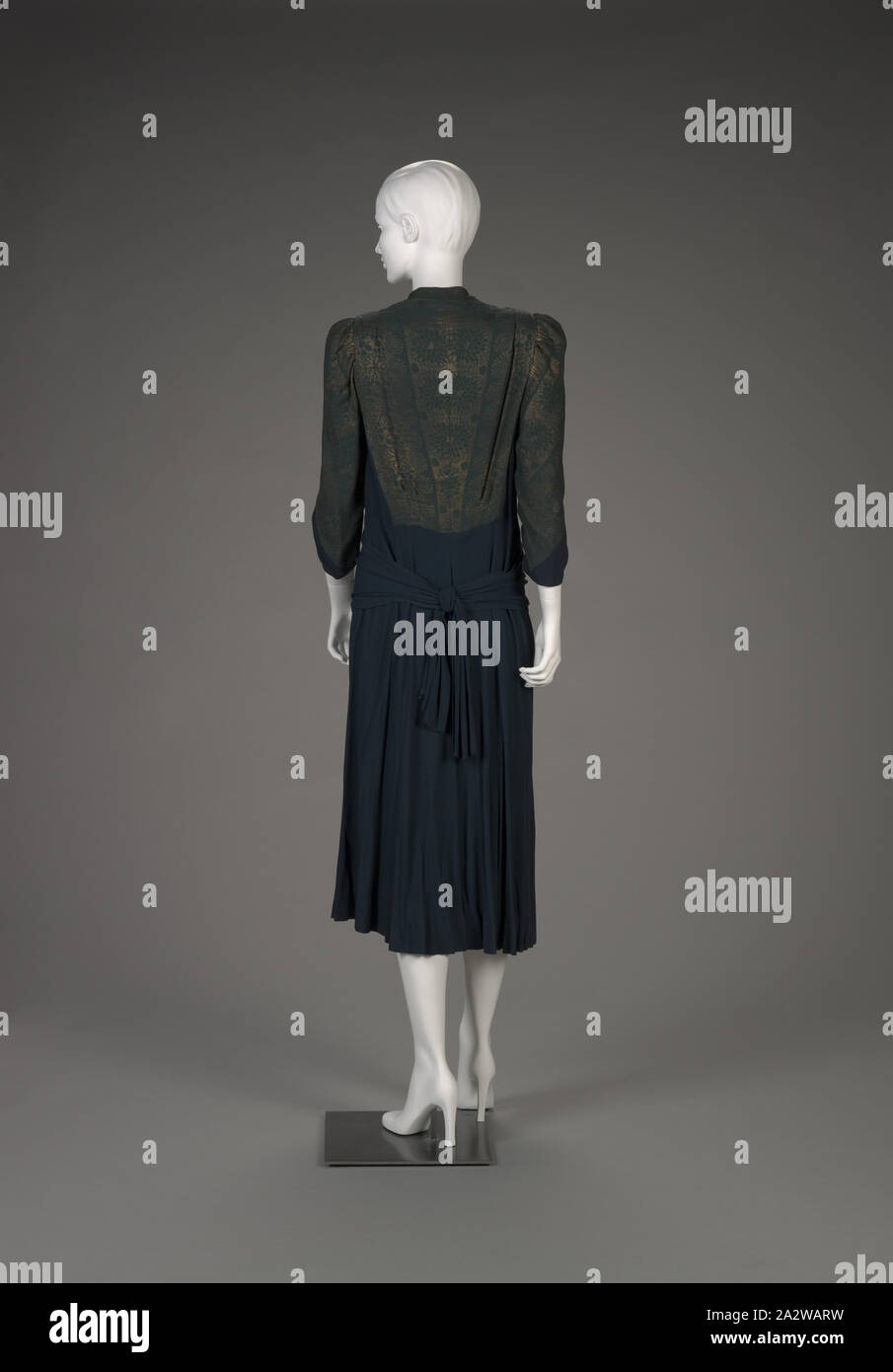 dress, early 1940s, silk crepe, metal, cotton, center back length: 47-1/2 in., Anna Duke/New York, Textile and Fashion Arts Stock Photo