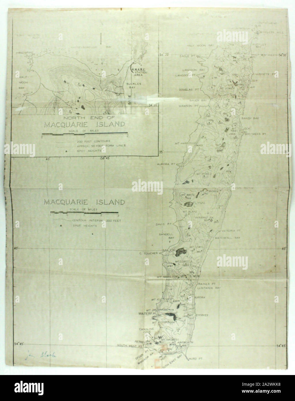 Map - Macquarie Island, Tasmania, post 1948, Map of Macquarie Island showing place names, elevations, navigation co-ordinates, using imperial measurements. Hope Macpherson was the first female curator at National Museum of Victoria (now Museum Victoria). Hope along with Isobel Bennett, Susan Ingham and Mary Gillham were the first women to visit the Antarctic in their December 1959 expedition to Macquarie Island Stock Photo