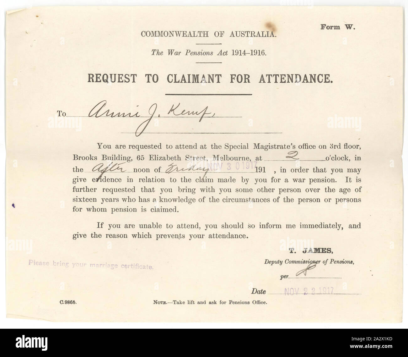 Notice - Deputy Commissioner of Pensions to Mrs A. J. Kemp, Request for Attendance at Pension Hearing, 30 Nov 1917, Request that Annie Kemp, widow of Pte Albert Edward Kemp, who was killed in action in 1917 during World War I, attend a hearing about her widow's pension in Elizabeth Street on Friday 30 November 1917 Stock Photo