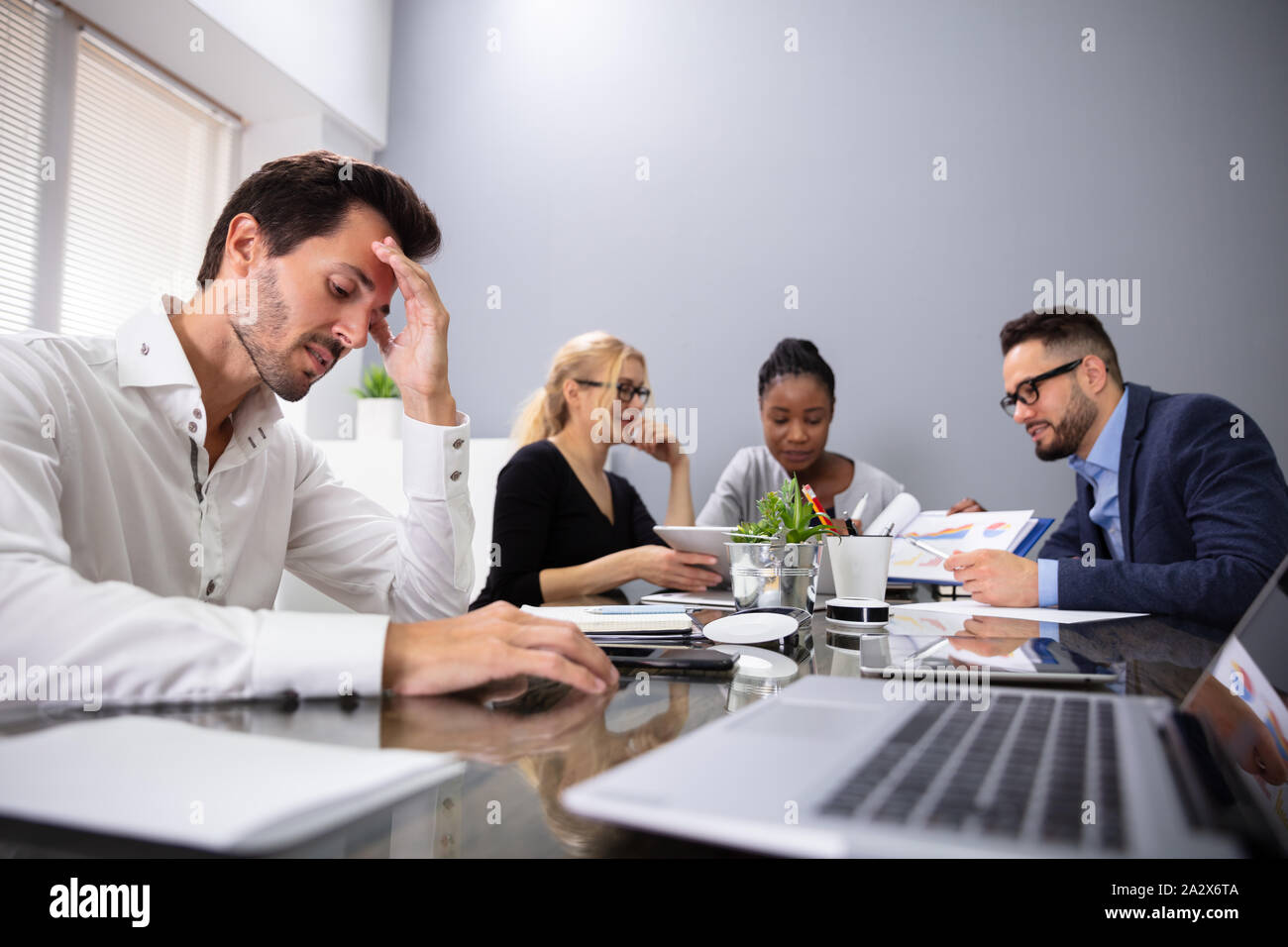 Stressful meeting hi-res stock photography and images - Alamy