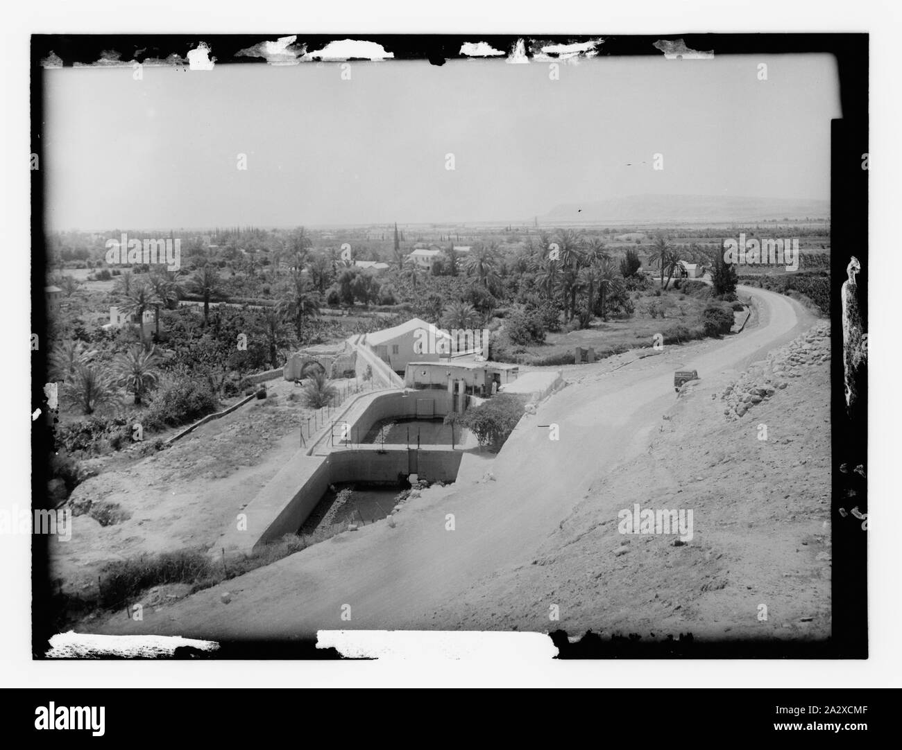 Infrastructure buildings Black and White Stock Photos & Images - Alamy