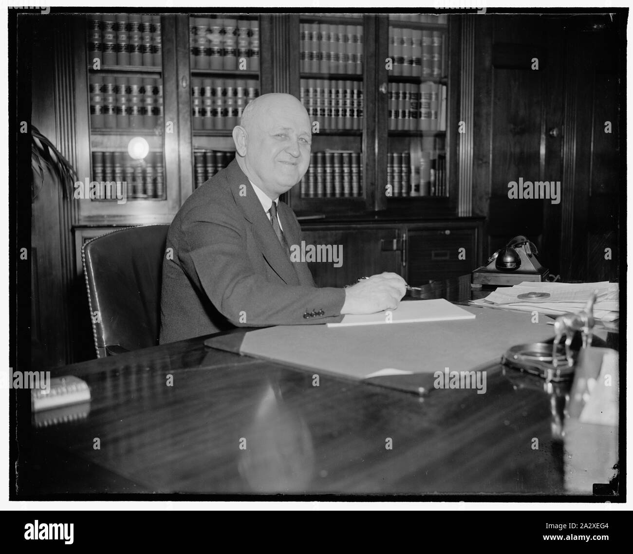 Robert ramsay hi-res stock photography and images - Alamy