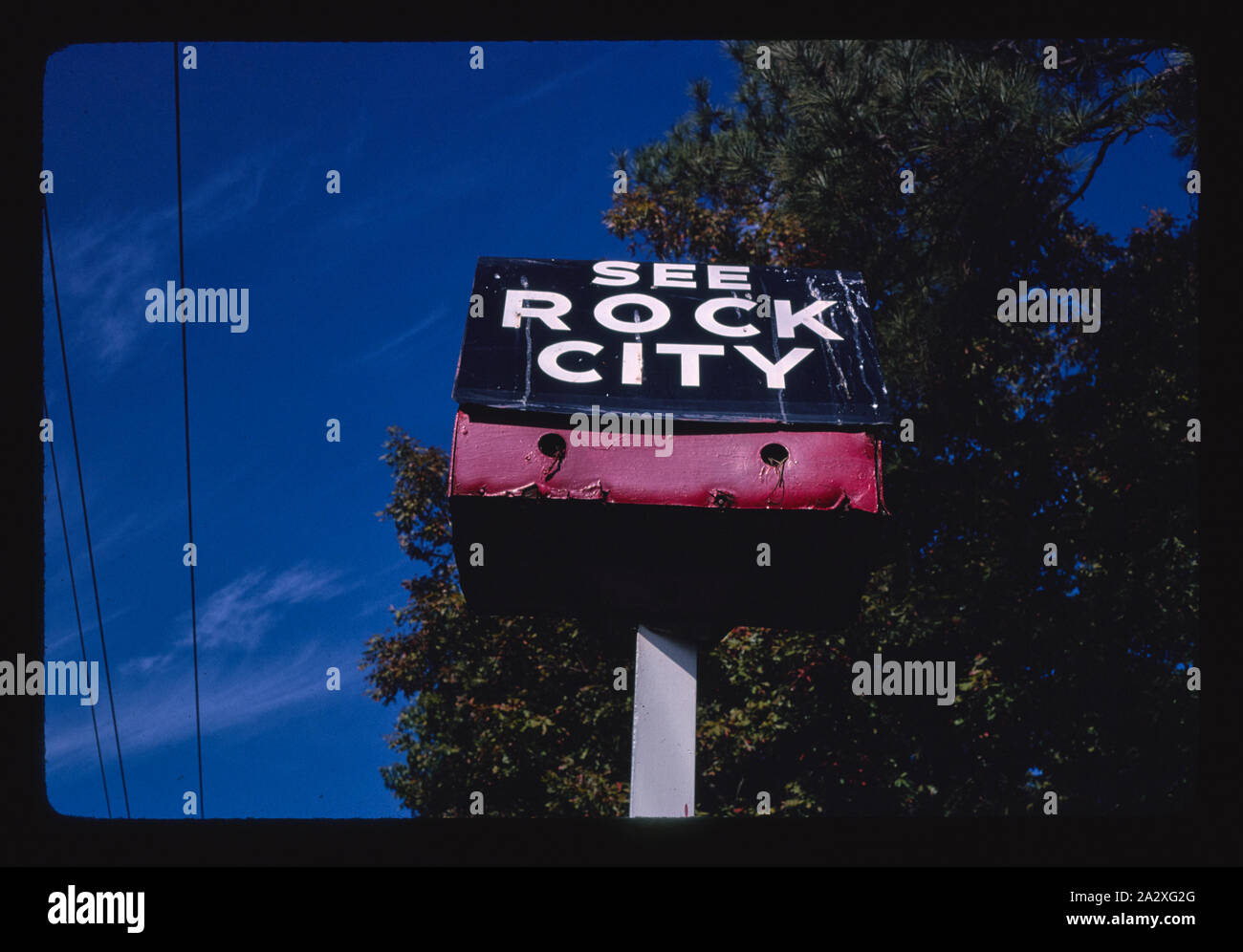 Rock City Birdhouse, Route 41, Resaca, Stock Photo Alamy
