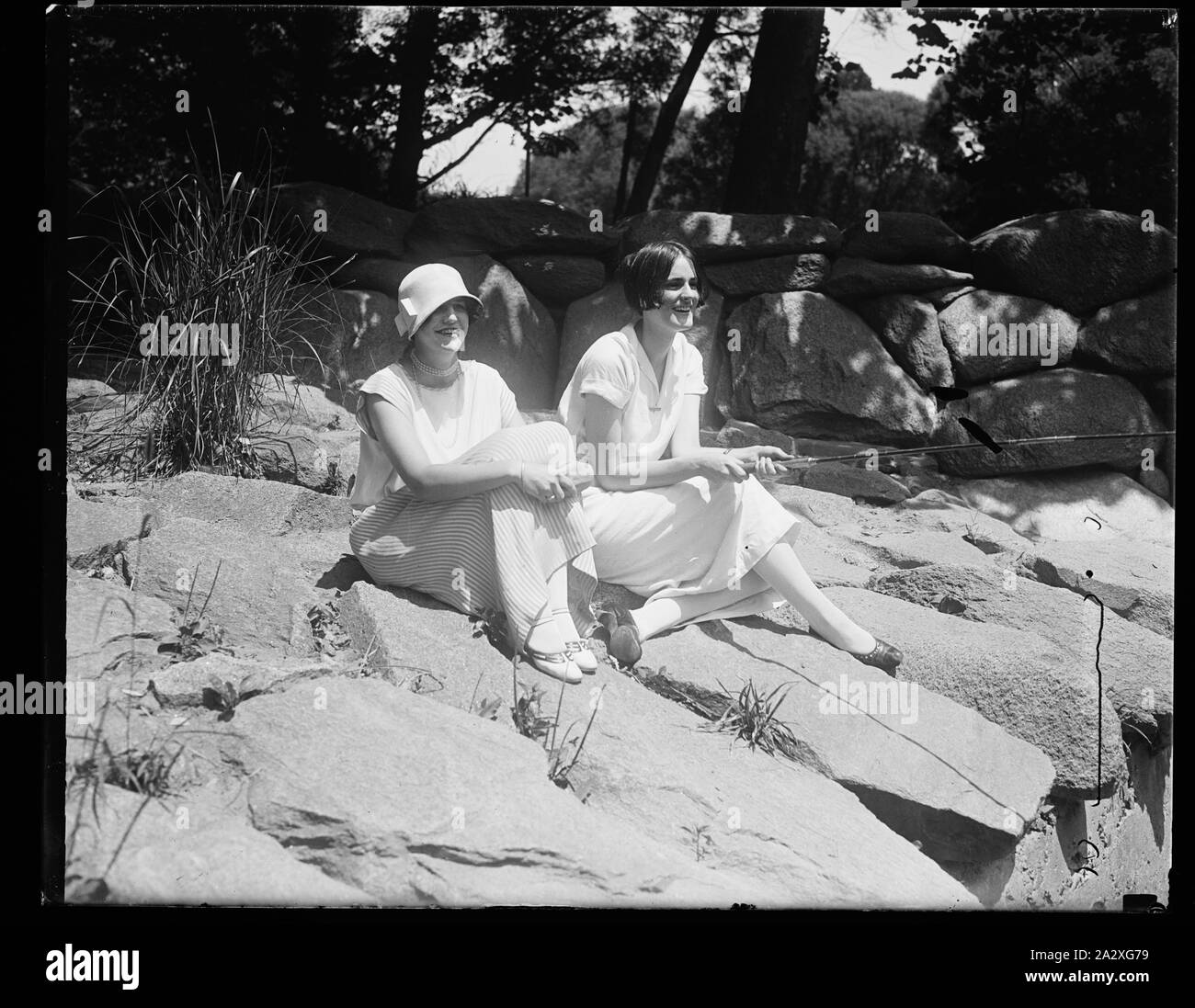 Rock Creek Park. Mildred Crosby, left, and Mary Happer, right Stock Photo