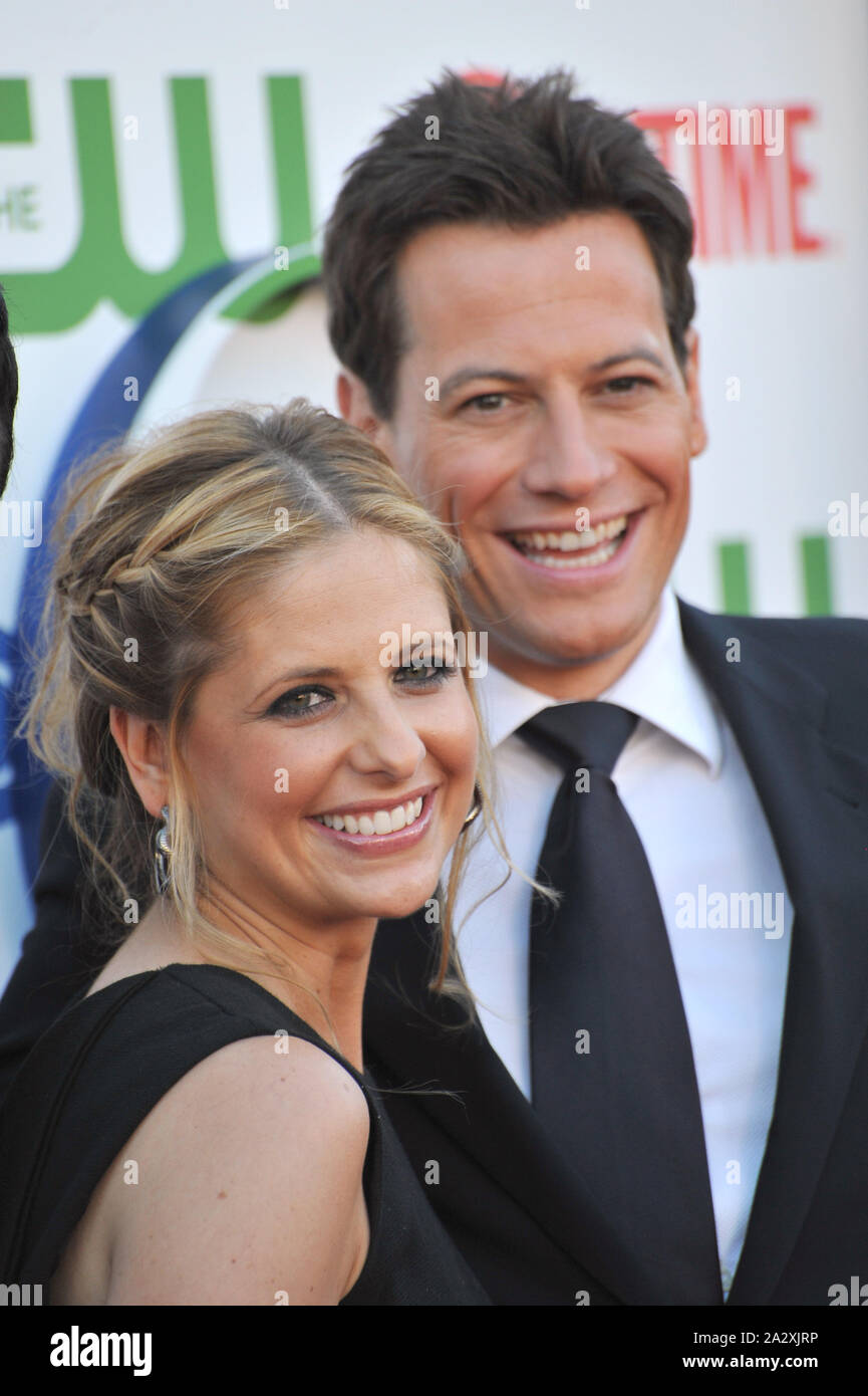 Sarah michelle gellar ioan gruffudd cbs summer 2011 tca party hi-res