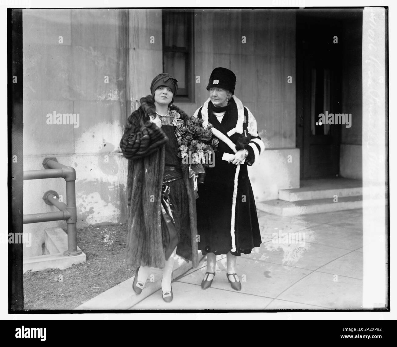 Rosa Pouselle & Mrs. Laurence Townsend, 1/19/27 Stock Photo - Alamy