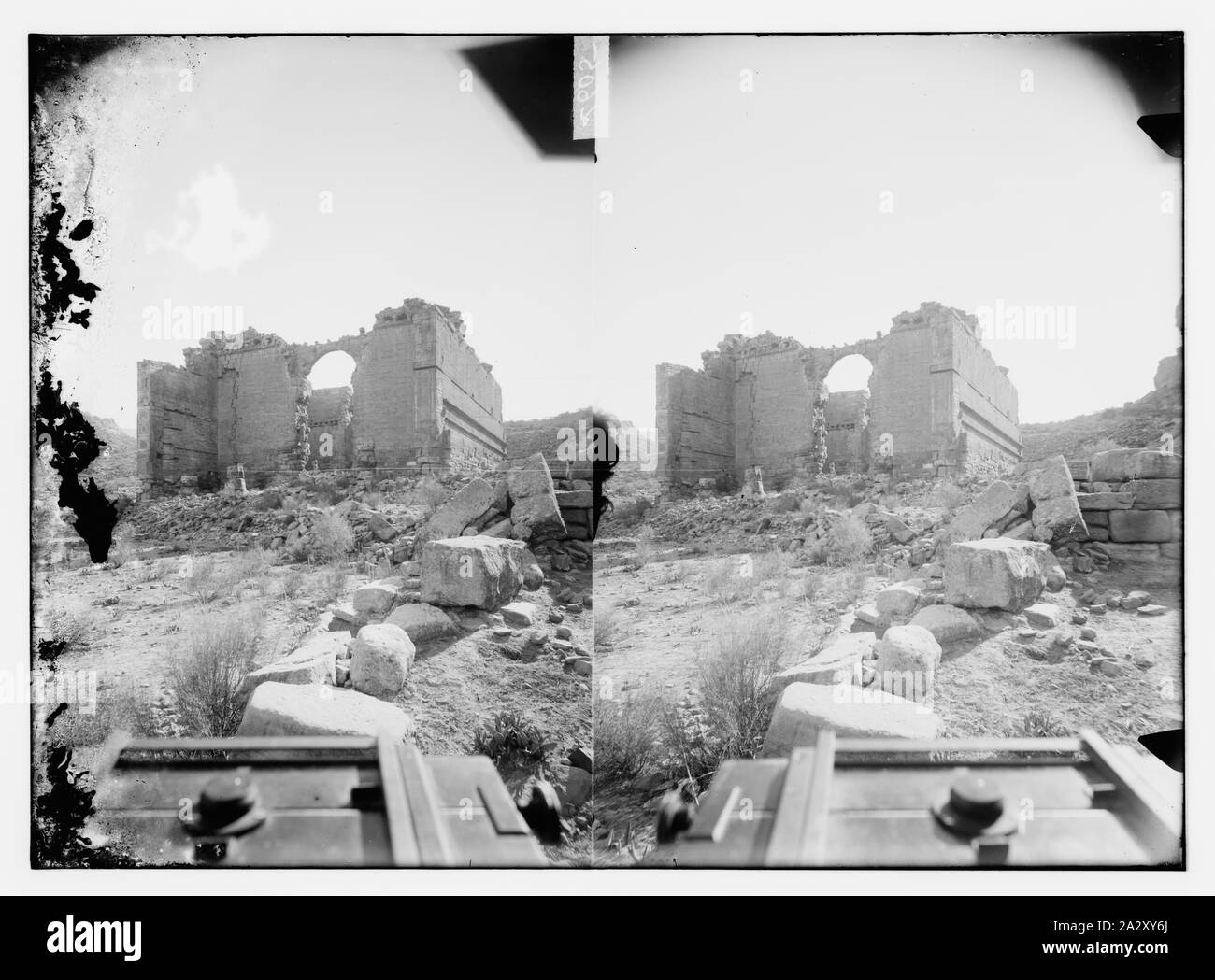 Ancient ruins lost city Black and White Stock Photos & Images - Alamy