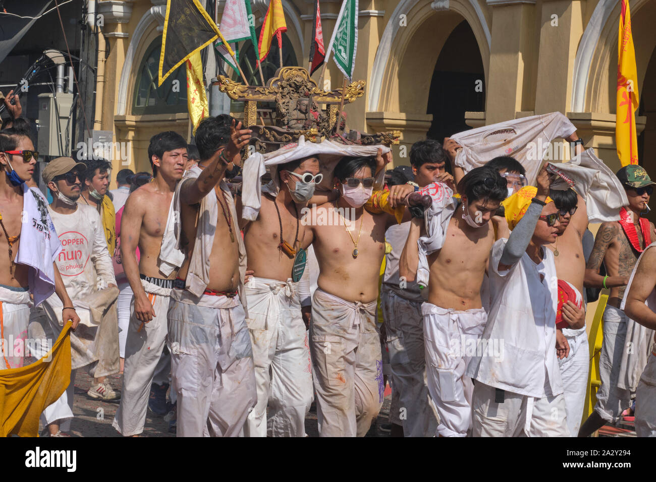 Procession Bearers Bizarre deities hi-res stock photography and images - Alamy