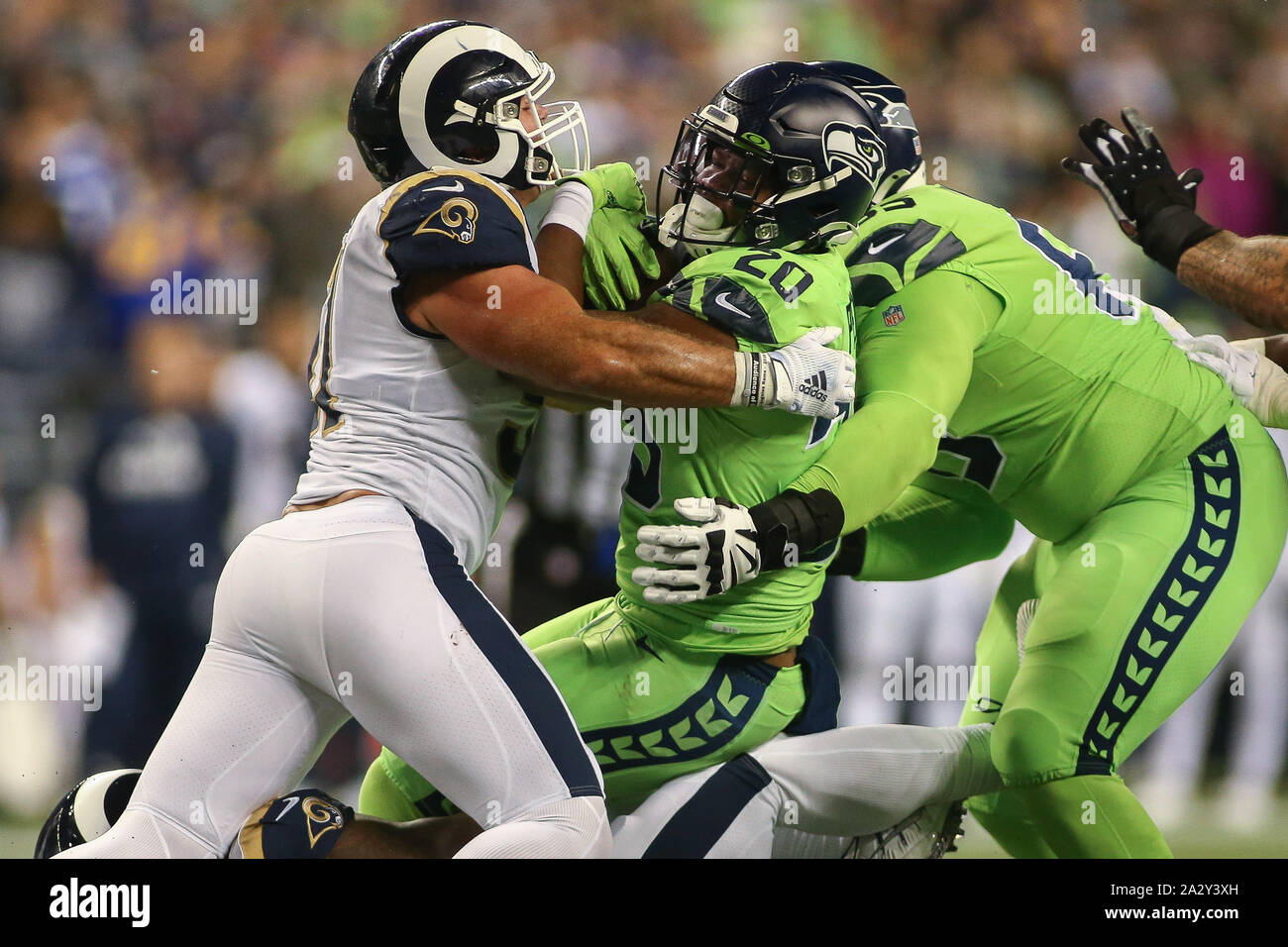 San Francisco 49ers running back Eli Mitchell (25) runs with the football  against Los Angeles Rams inside linebacker Troy Reeder (51) during the thir  Stock Photo - Alamy