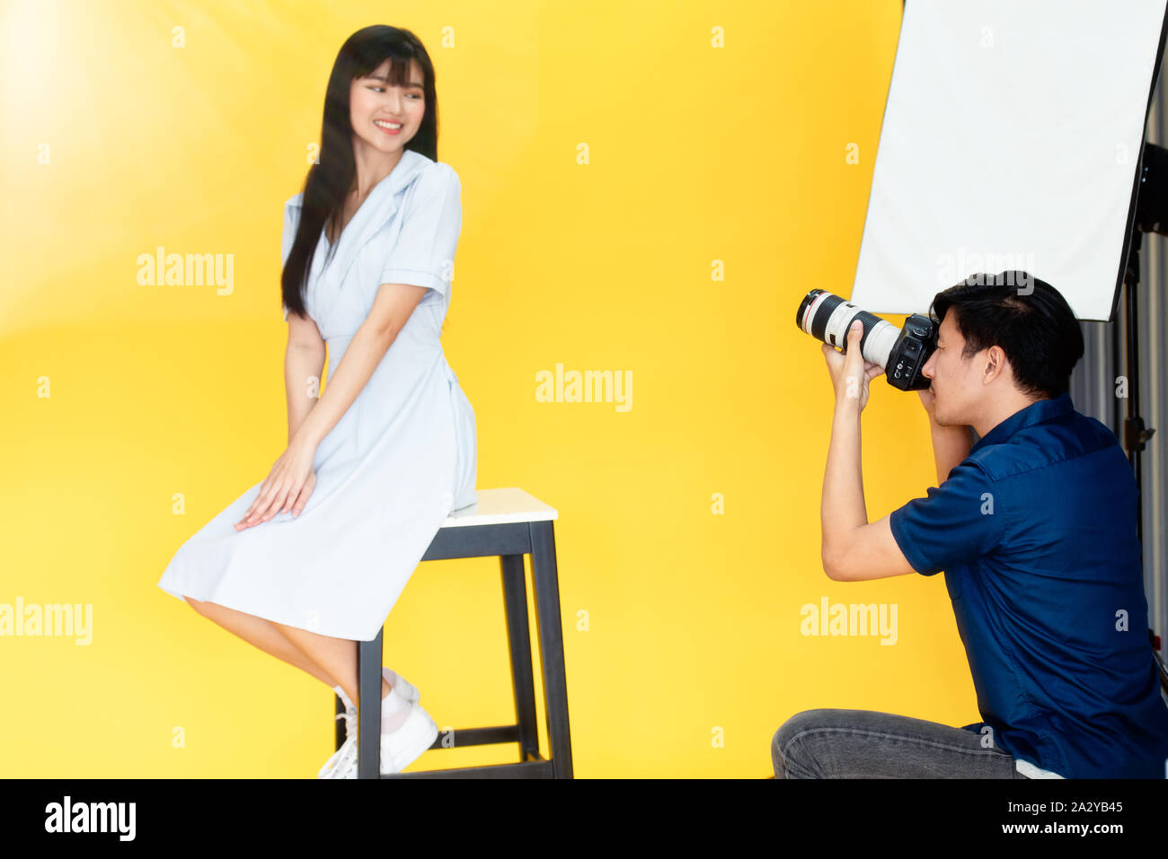 Model posing for the cameras hires stock photography and images Alamy