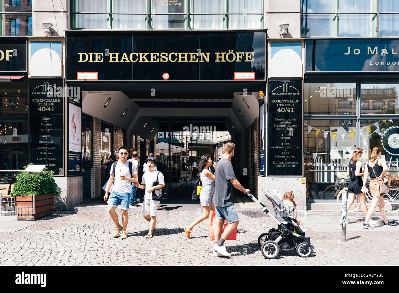 Hackeschen Hofe High Resolution Stock Photography and Images - Alamy