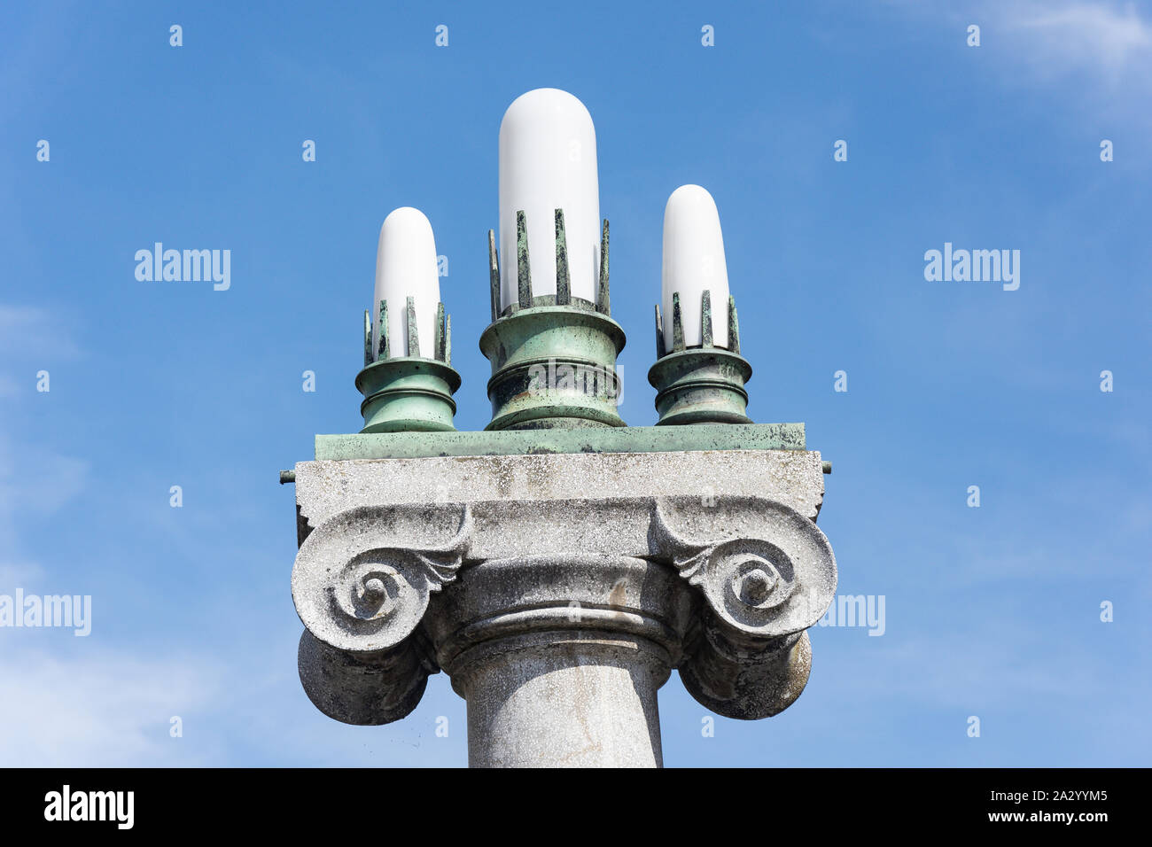 Art deco lamp on Corinth column on The Cobbler's Bridge over Ljubljanica River, Old Town, Ljubljana, Slovenia Stock Photo