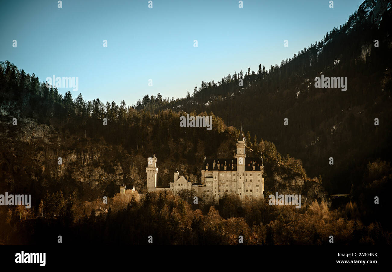 Schloss Neuschwarnstein bei Fuessen Stock Photo