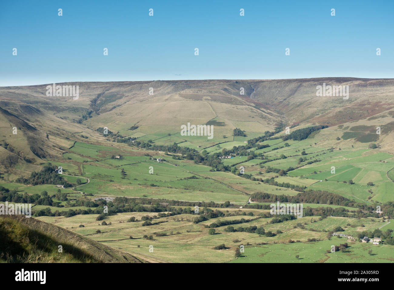 The Crowden Brook and Kinder Scout above Edale in Derbyshire, UK Stock Photo