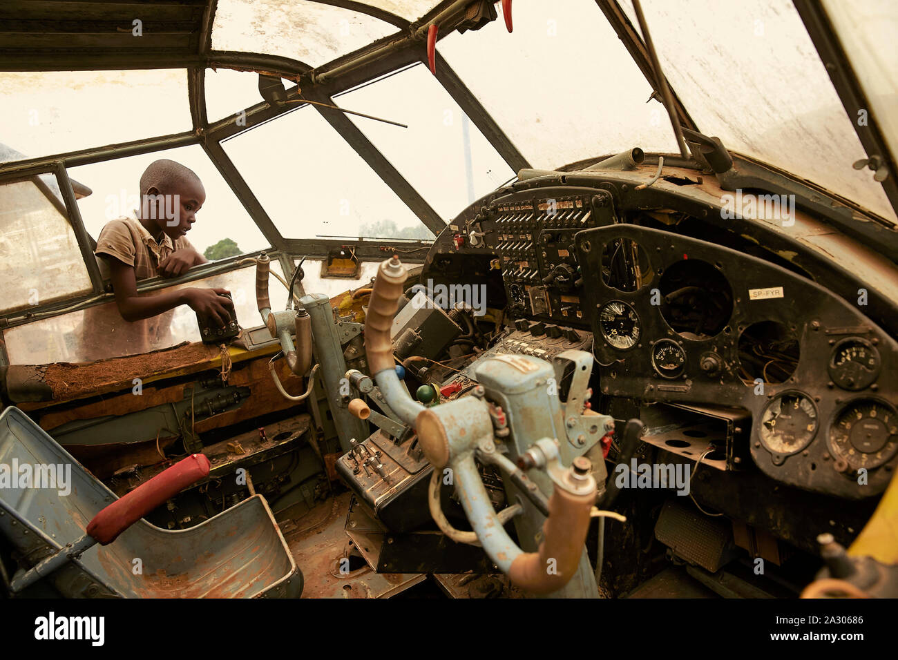 Airplane child cockpit hi-res stock photography and images - Alamy