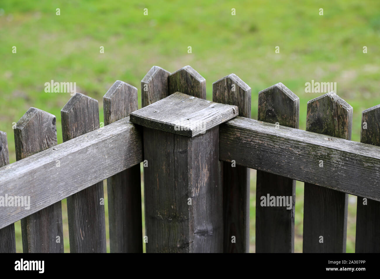 Rusty old staples hires stock photography and images Alamy