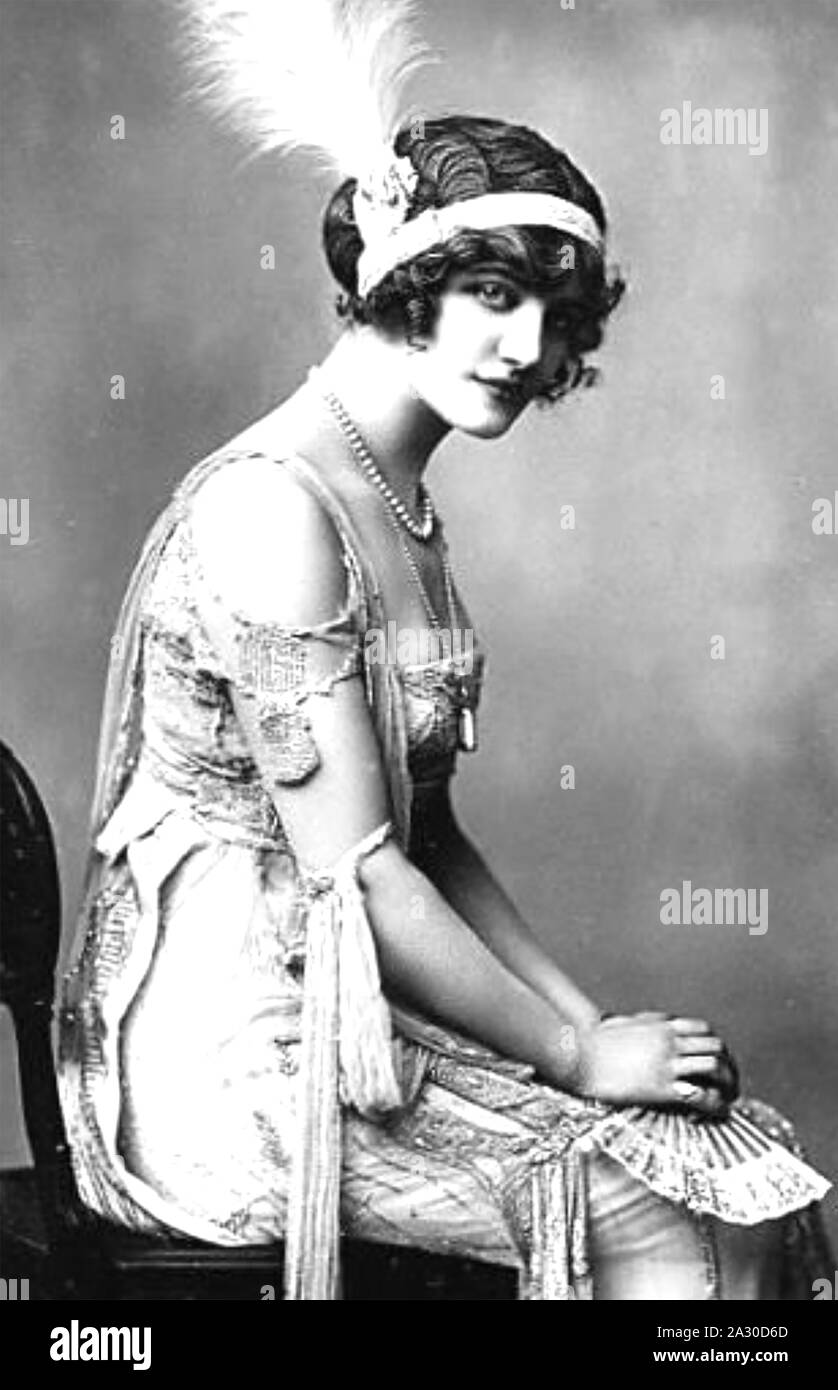 Flapper 1920s hi-res stock photography and images - Alamy