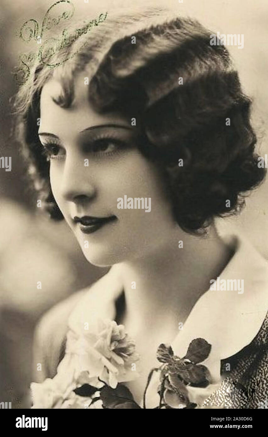 1920s hair style hi-res stock photography and images - Alamy